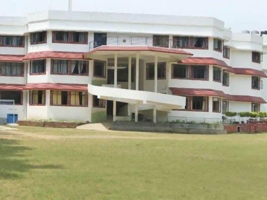 The Aryan School